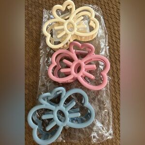 Hello Kitty Style Hair Clip Set in 3 Pastel Shades